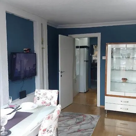 Bird Apartman *